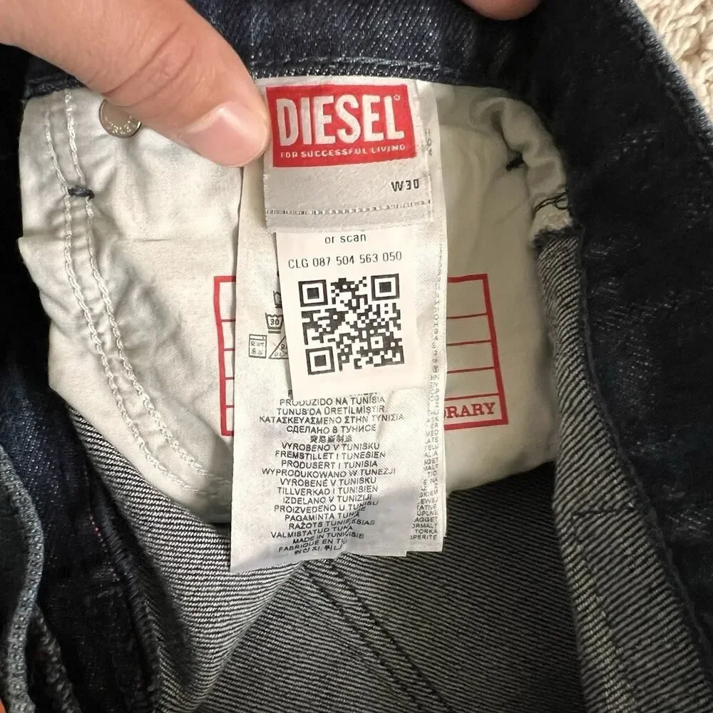 Diesel Mens Jeans 2019 D-Strukt Slim Leg Dark Wash Blue Size 30x30 AO3562 NWT